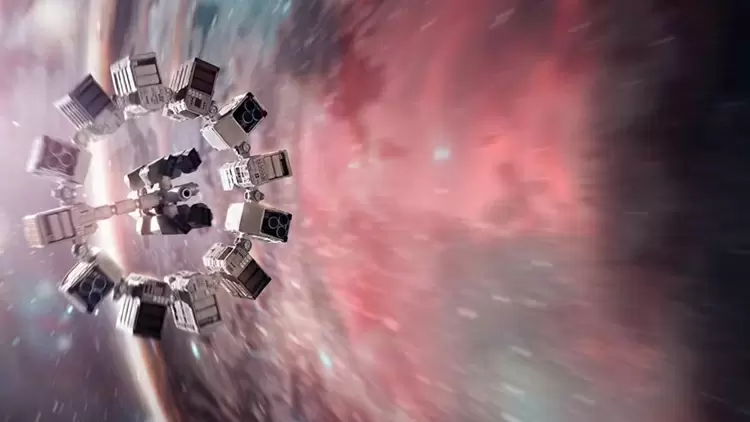 What is the spaceship Endurance's mission in Interstellar?