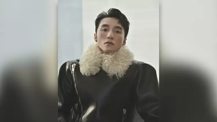 Which Asian country do you think the people in the following picture is from?