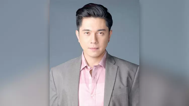 Which Asian country do you think the people in the following picture is from?