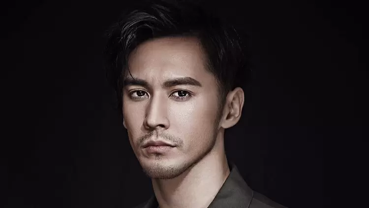 Which Asian country do you think the people in the following picture is from?