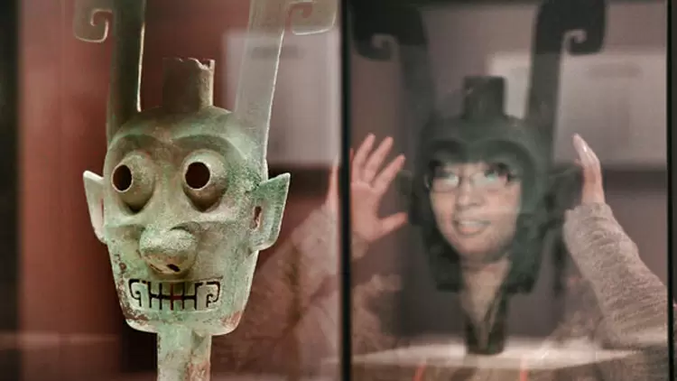 This is a good start for you to learn more about Chinese cultural relics. 