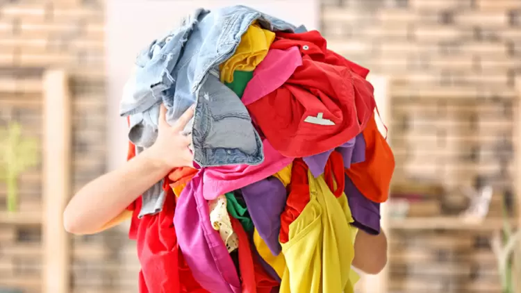 What colour clothes are you wearing right now?