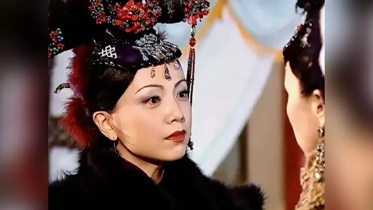 War And Beauty - Ru Yue
