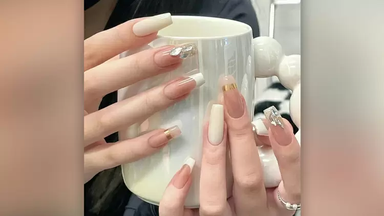 Experience a gentle and design-focused look with these Pagoda-inspired manicures. 