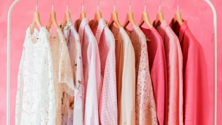 How do you dress for school?