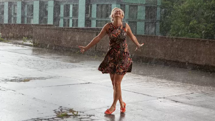 I am spontaneous and prefer to go with the flow rather than sticking to a strict plan.