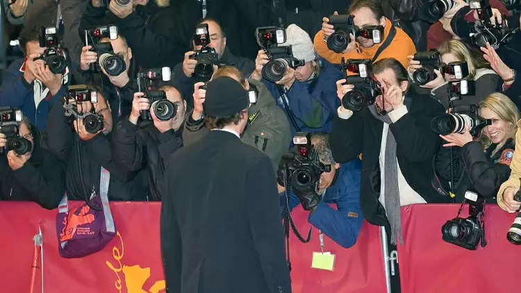 I need to be the center of attention.