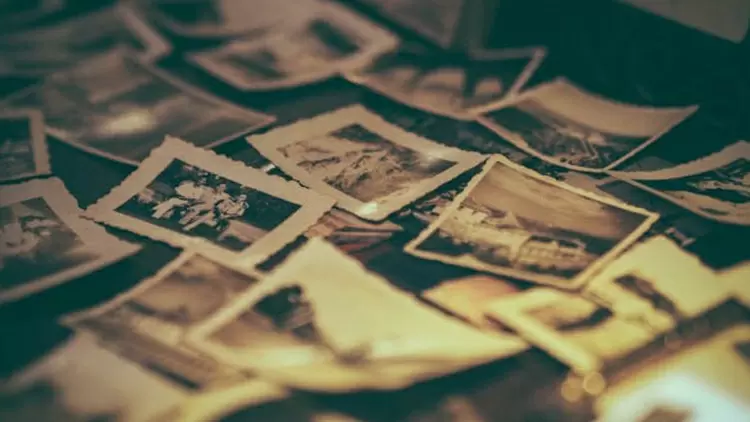 Do your memories of the past often carry negative emotions?