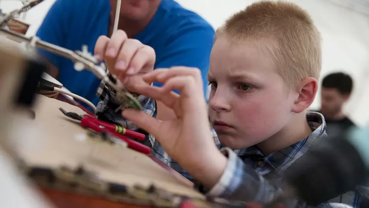 I like to have fun making gadgets with my own hands.