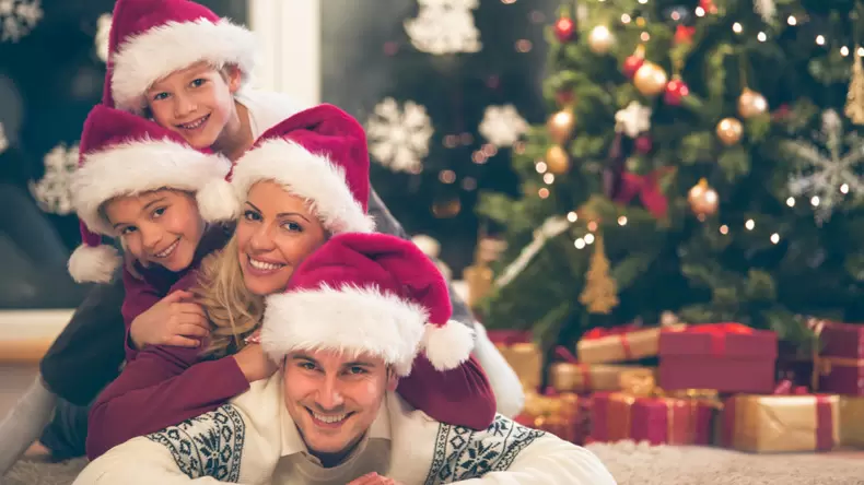 Family Outfit: What to Wear for Christmas Photo shoot?