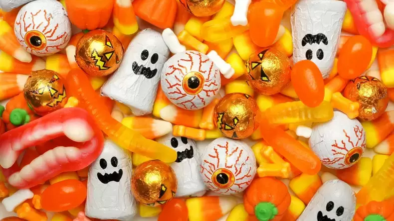 What Kind of Halloween Candy Are You?