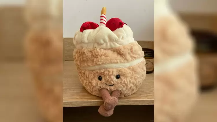 Amuseable Birthday Cake